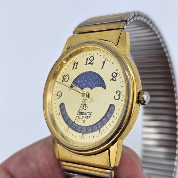 VTG Armitron Moon Phase Watch 32MM NOT WORKING CORRECTLY SELLING FOR PARTS AS IS - Picture 2 of 12